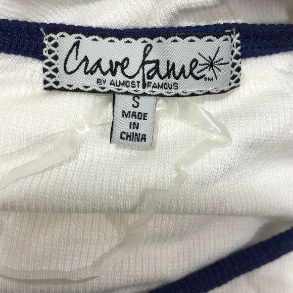 Almost Famous Juniors Top Size Small Short Sleeve Color Blocked Lettuce Cream - Picture 6 of 6